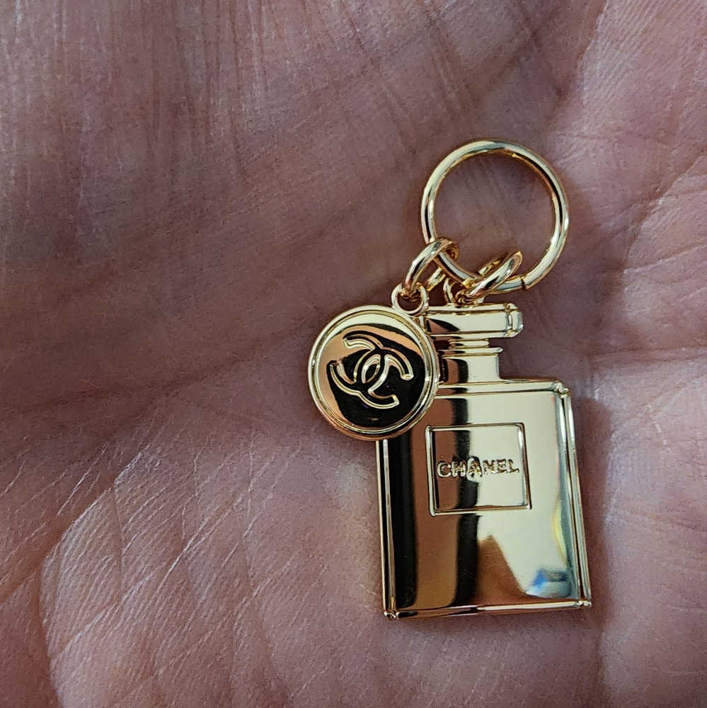 CHANEL authentic parfume bottle gold pendant charm from beauty line brand new CC